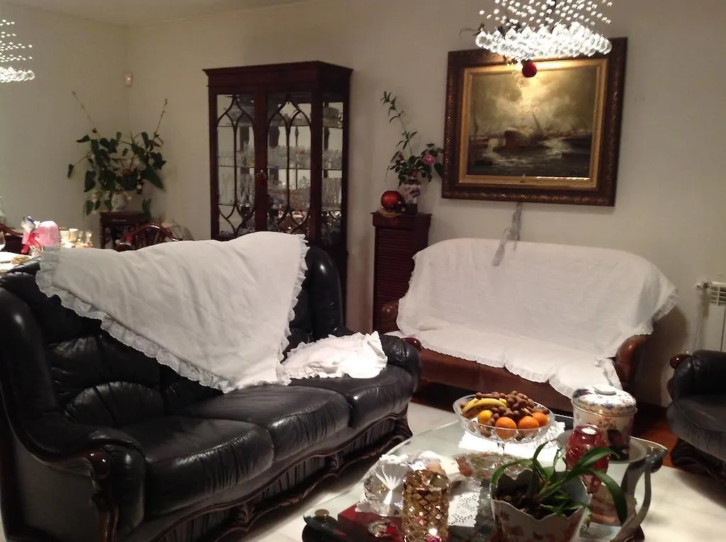 Canas Guest House In Lisbon Homestay