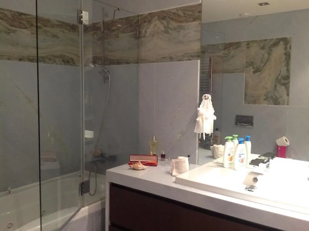 Canas Guest House In Lisbon Homestay